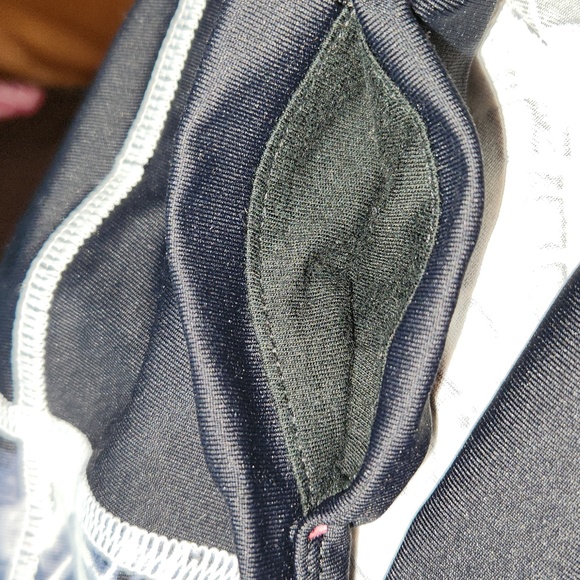 Pink by Victoria Secret capris - Picture 10 of 12